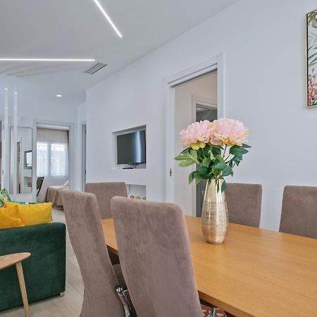 Boutique Plaza Catalonia Suites Cornella Cornellà de Llobregat Buitenkant foto