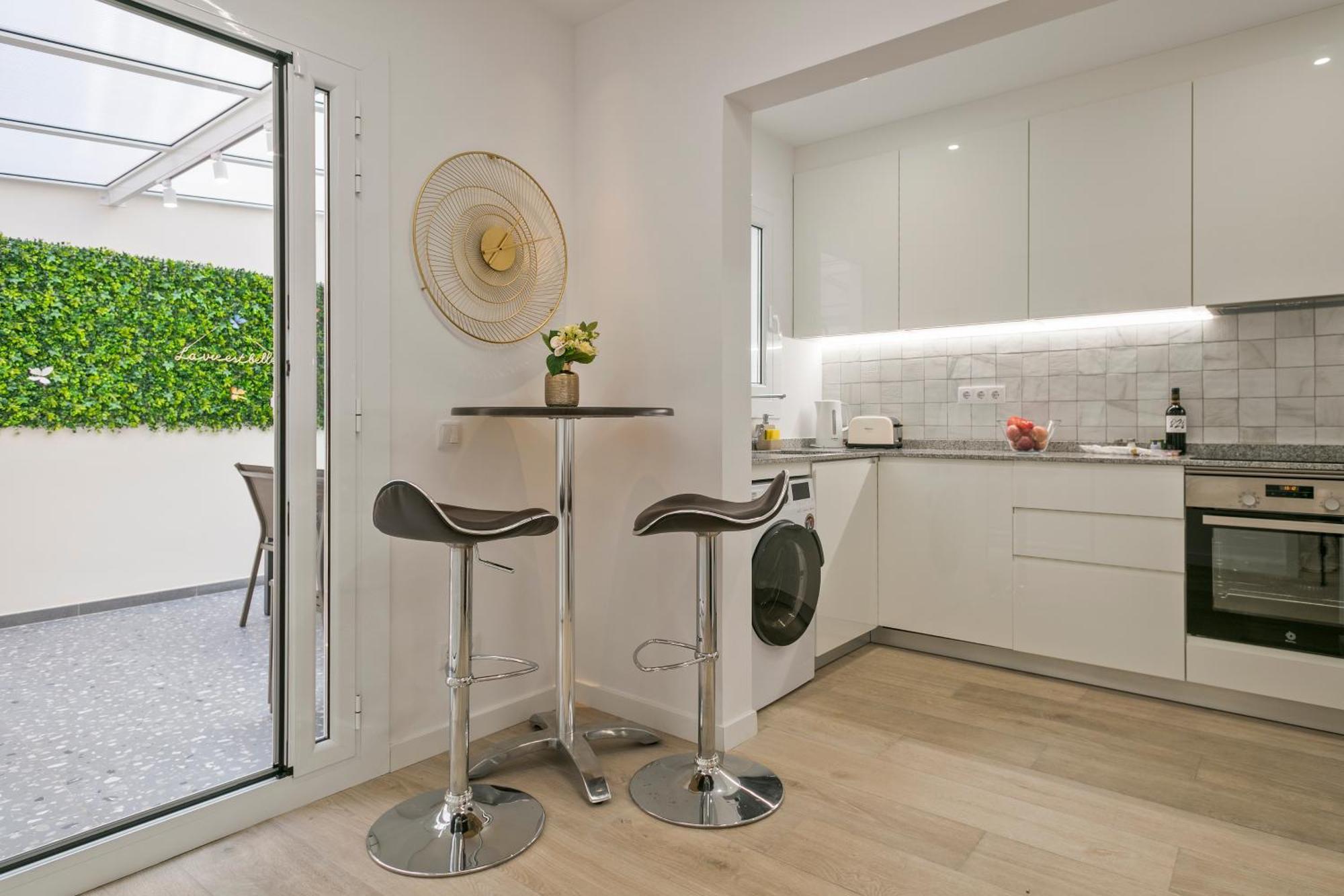 Boutique Plaza Catalonia Suites Cornella Cornellà de Llobregat Buitenkant foto