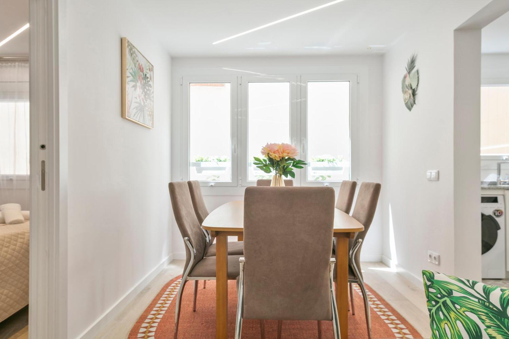 Boutique Plaza Catalonia Suites Cornella Cornellà de Llobregat Buitenkant foto