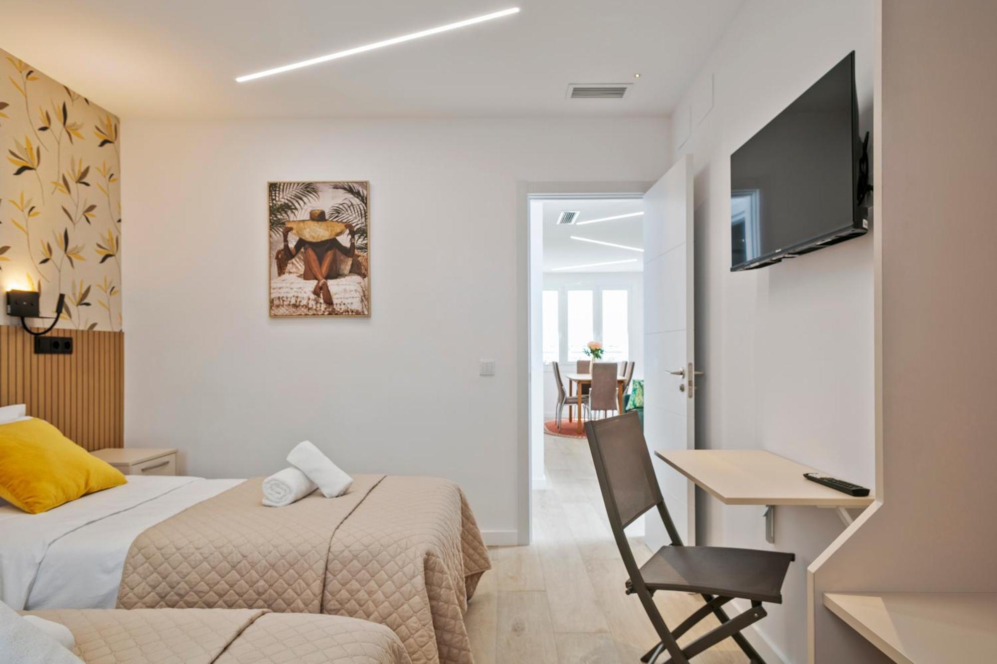 Boutique Plaza Catalonia Suites Cornella Cornellà de Llobregat Buitenkant foto