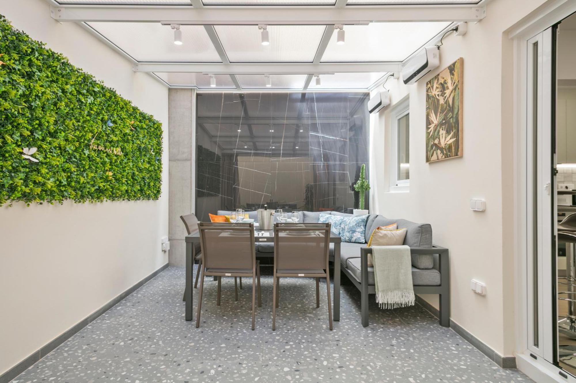 Boutique Plaza Catalonia Suites Cornella Cornellà de Llobregat Buitenkant foto